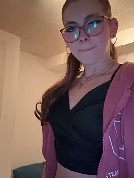 Lina-420 online show from 05/15/26, 08:18