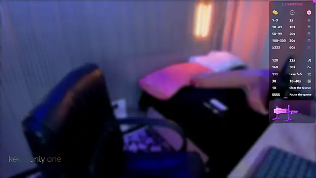 brunette zoe online show from 07/11/26, 01:00