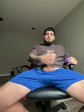 Zaddymatty2002 online show from 05/26/26, 05:33