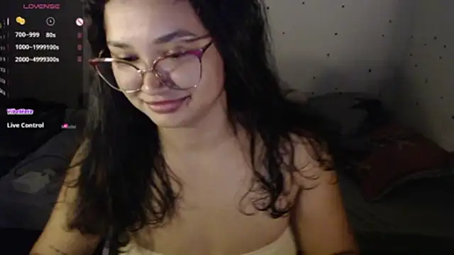 Lily     online show from 05/14/26, 10:07