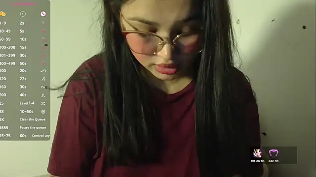 Lily     online show from 07/22/26, 10:23