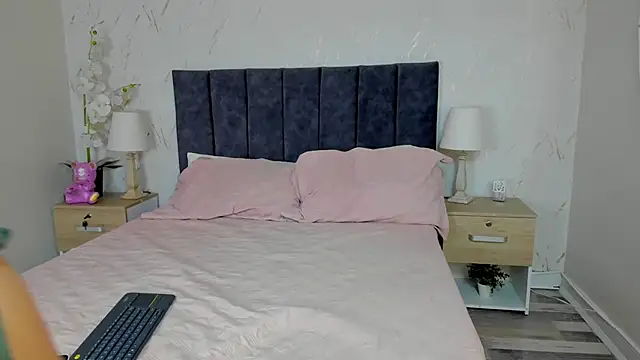 ARIANNA KYLEE online show from 06/03/26, 04:55