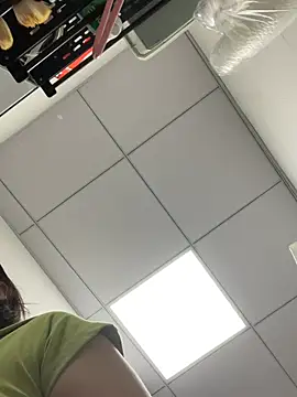 milkwine online show from 05/18/26, 03:39