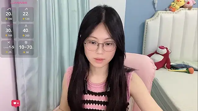Luna-666 online show from 06/18/26, 02:44