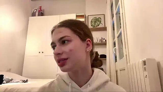 JacquelyneDelgado online show from 04/30/26, 05:20