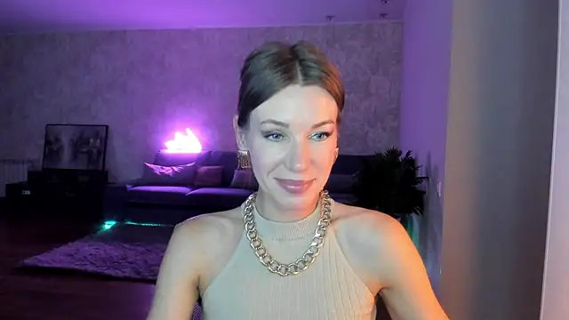 Snapshot of miababemi09 chatting on 06/17/26, 04:23 miababemi09 online show from 06/17/26, 04:23