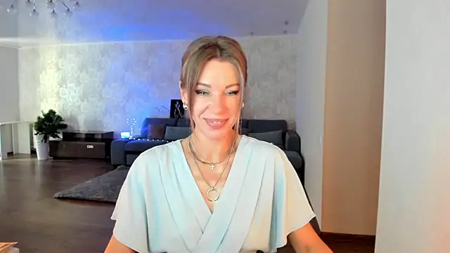 Snapshot of miababemi09 chatting on 07/07/26, 06:47 miababemi09 online show from 07/07/26, 06:47
