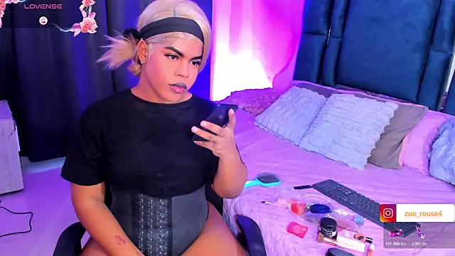 zoee rose online show from 06/17/26, 09:47