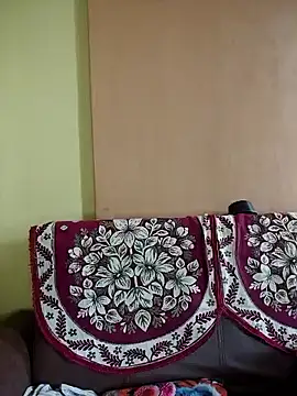 vanika2000 online show from 05/15/26, 05:49