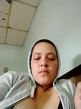 wetandtightcoochie online show from 05/06/26, 06:45