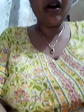 Snapshot of Gulapi_N chatting on 07/26/26, 04:03 Gulapi N online show from 07/26/26, 04:03