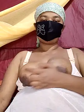 Gulapi N online show from 04/26/26, 03:53