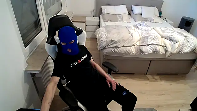 BadBoyMasked online show from 04/28/26, 05:06