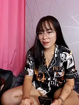 Bad bish21 online show from 06/10/26, 01:23