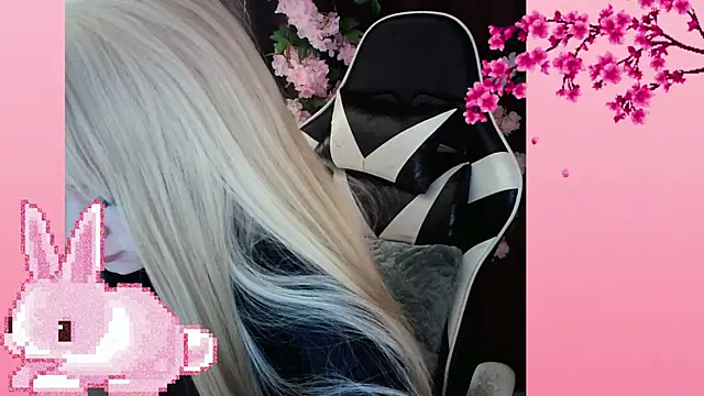 AmmiRinn online show from 06/12/26, 10:57