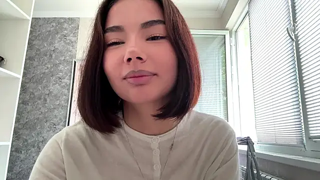 MarylnMonnier online show from 05/18/26, 08:19