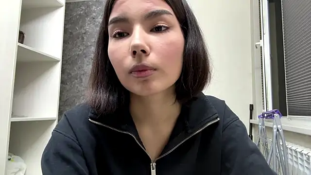 MarylnMonnier online show from 05/17/26, 07:25