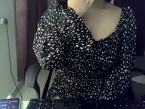 DreamyDesireX online show from 06/17/26, 06:29