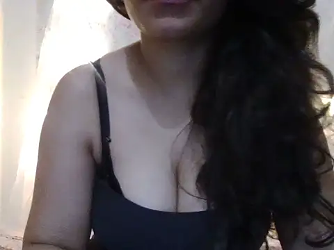 RealSassyRae online show from 05/14/26, 05:54