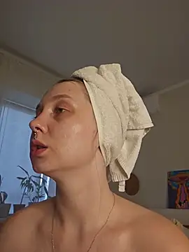 ooopsitscandy online show from 07/19/26, 04:15