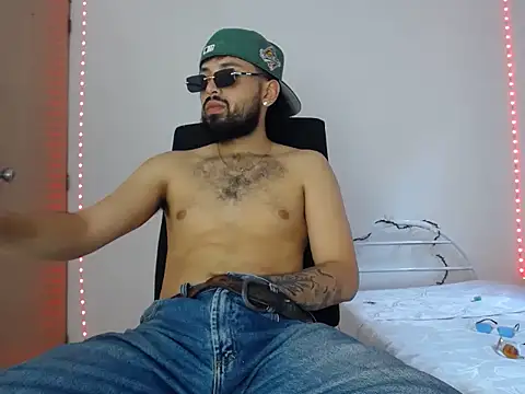 camilorestrepo77 online show from 06/03/26, 07:07