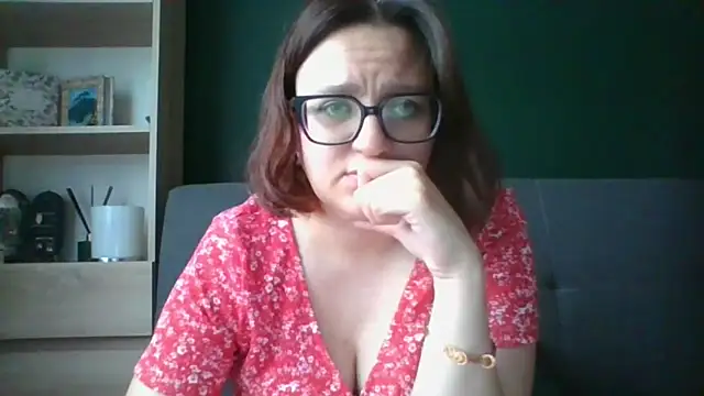 Snapshot of sensual_paris chatting on 07/24/26, 05:25 sensual paris online show from 07/24/26, 05:25