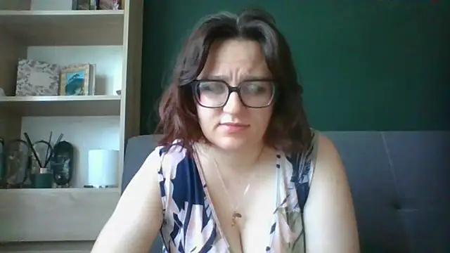 Snapshot of sensual_paris chatting on 07/22/26, 05:20 sensual paris online show from 07/22/26, 05:20