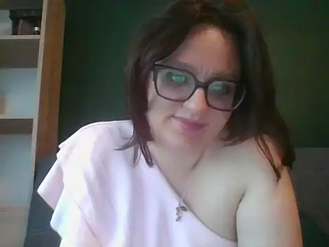 sensual paris online show from 05/07/26, 05:33