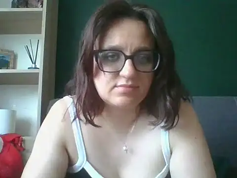 sensual paris online show from 05/27/26, 05:26