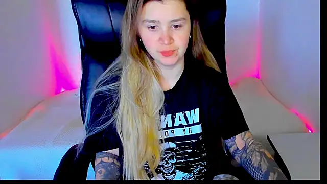 Snapshot of Natali_Secret chatting on 05/03/26, 01:25 Natali Secret online show from 05/03/26, 01:25
