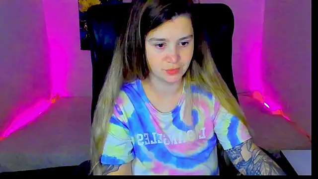 Snapshot of Natali_Secret chatting on 06/30/26, 06:08 Natali Secret online show from 06/30/26, 06:08