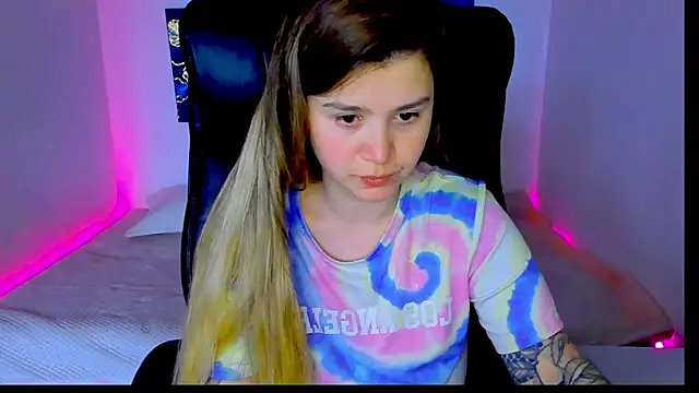 Snapshot of Natali_Secret chatting on 05/11/26, 10:38 Natali Secret online show from 05/11/26, 10:38