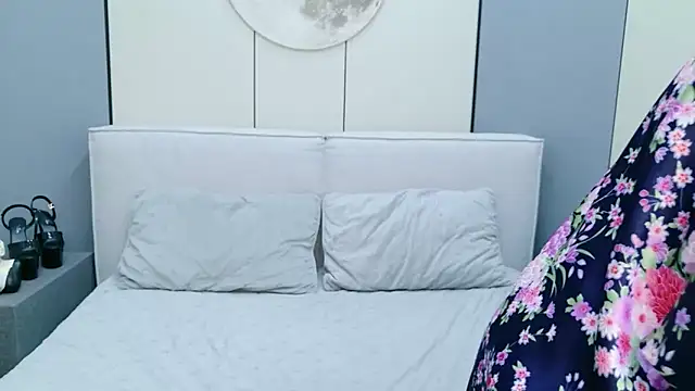 Gina lima online show from 05/13/26, 10:44