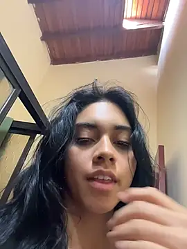 Snapshot of mia_moonna chatting on 04/30/26, 11:39 mia moonna online show from 04/30/26, 11:39