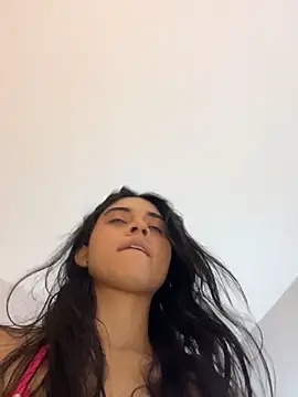 mia moonna online show from 07/19/26, 12:57