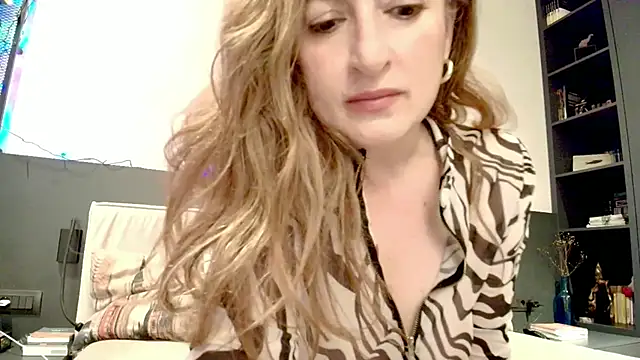 Peachy  online show from 05/18/26, 08:08