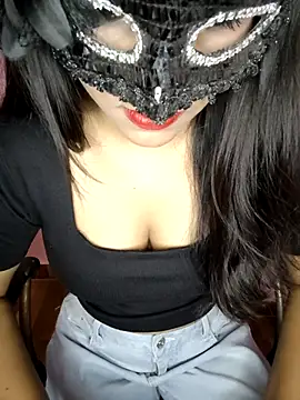 Razoee online show from 05/18/26, 09:14