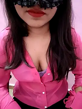 Razoee online show from 05/21/26, 04:59