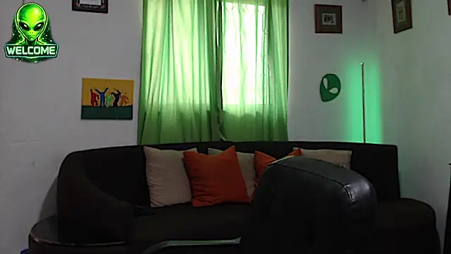 alpha zom online show from 06/19/26, 04:57