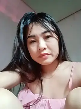 Snapshot of Pivi12 chatting on 05/20/26, 07:49 Pivi12 online show from 05/20/26, 07:49