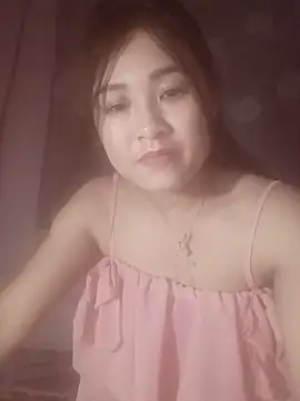 Snapshot of Pivi12 chatting on 05/15/26, 01:42 Pivi12 online show from 05/15/26, 01:42