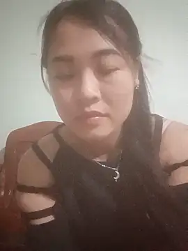 Snapshot of Pivi12 chatting on 05/14/26, 03:31 Pivi12 online show from 05/14/26, 03:31