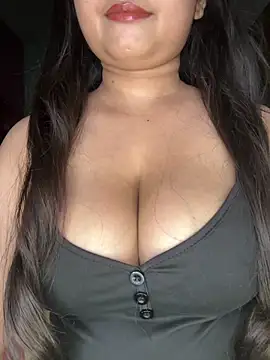 Naughty pooja44 online show from 05/05/26, 07:44