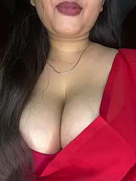 Naughty pooja44 online show from 05/27/26, 07:54