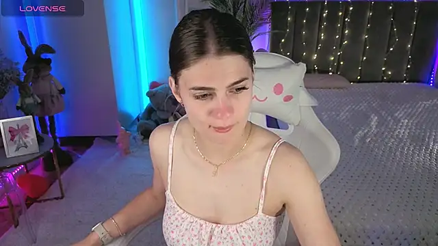 Snapshot of Dayana_Mood chatting on 05/26/26, 06:44 Dayana Mood online show from 05/26/26, 06:44