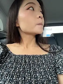xiaochengzi505 online show from 06/22/26, 01:44