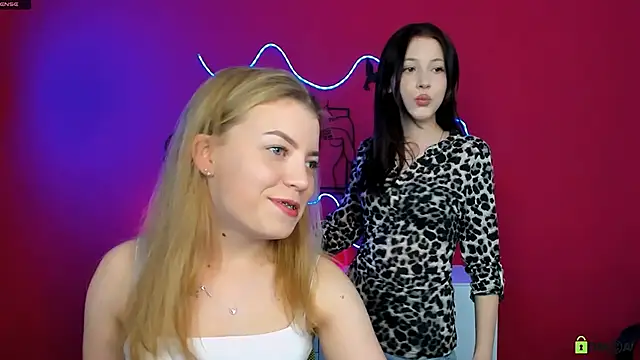 Snapshot of samanta_drive chatting on 05/18/26, 11:37 samanta drive online show from 05/18/26, 11:37