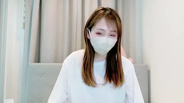 momoka  o0 online show from 05/08/26, 03:32
