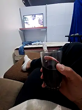 comeraba online show from 06/11/26, 04:20