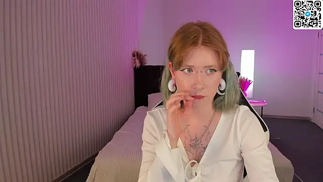 Elira Vane online show from 06/16/26, 10:59